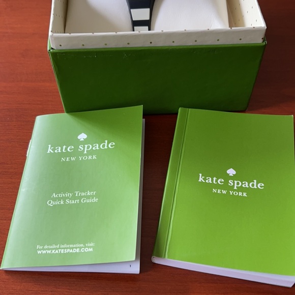 Kate spade Scallop Activity Tracker - Picture 3 of 5